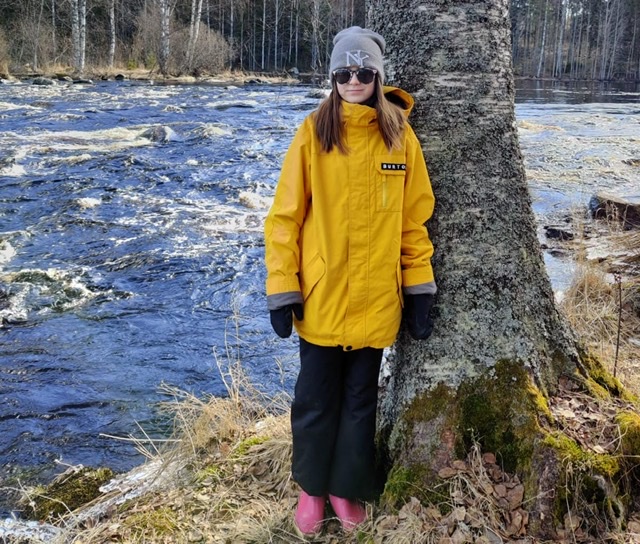 Amelia Turunen on the shore of Naarakoski