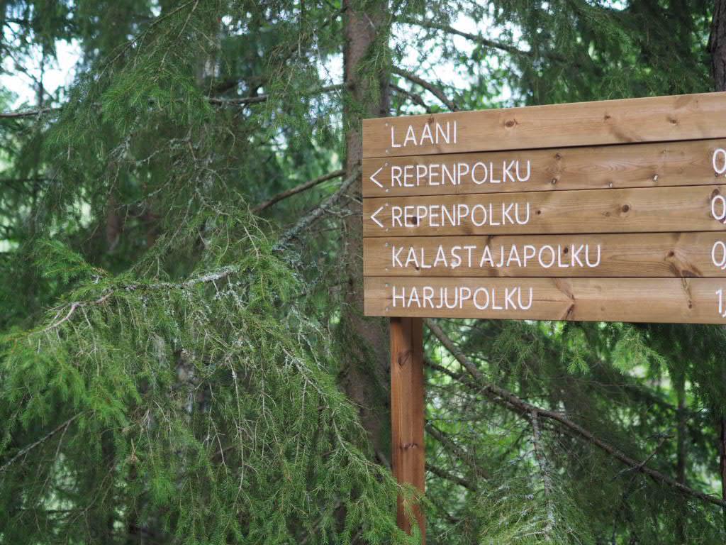 Sign of Kapeenkoski route selection Photo: Anniina